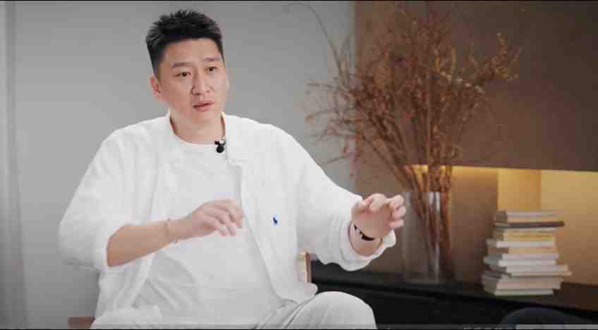 孙悦:扬纳基斯执教期间 老队员还好&很多年轻人还会出现基础问题